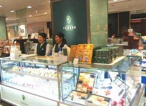 奢侈品店里吃瓜,一场高端消费的趣味插曲