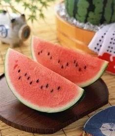 网上吃瓜越吃越清醒吗,揭秘网络舆论中的清醒与迷茫