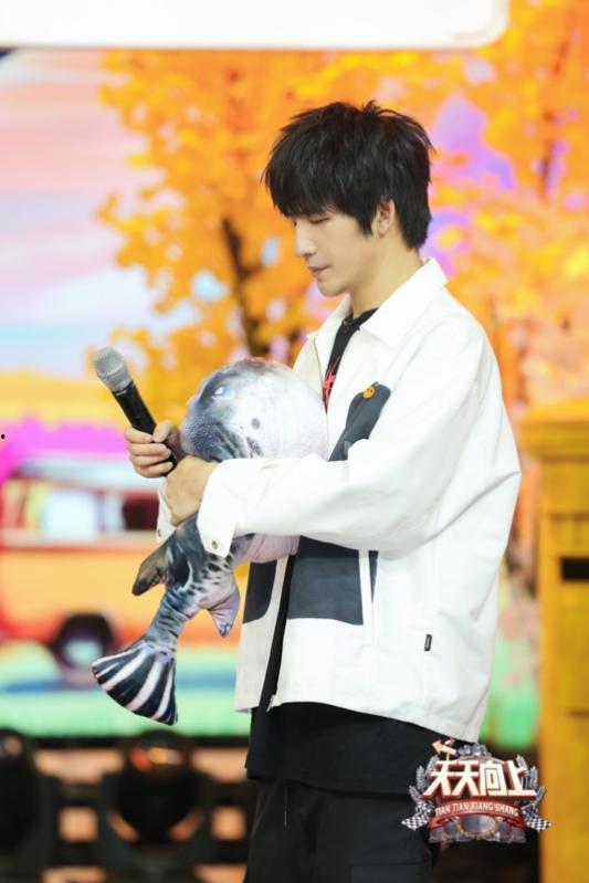 吃瓜一线张伟,揭秘张伟的瓜界传奇