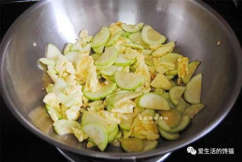 吃四月瓜需要去皮吗视频,吃瓜前必看！