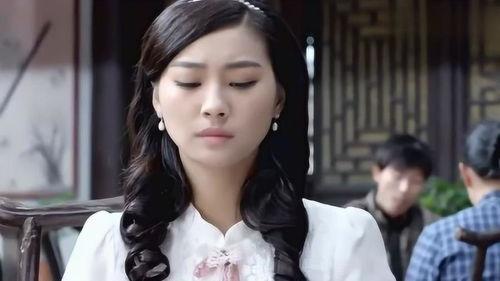 美女记者吃瓜视频大全,揭秘娱乐圈幕后趣闻