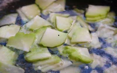 教你怎样吃佛手瓜视频,视频教你轻松烹饪健康佳肴