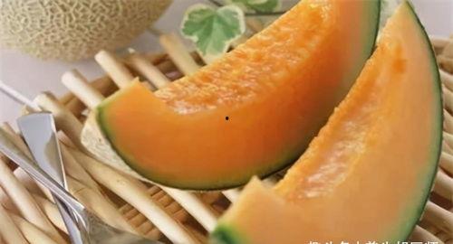 吃哈密瓜抖音视频