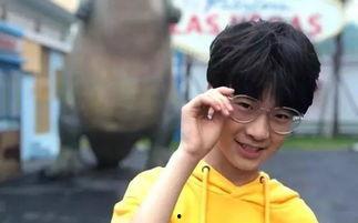 张亮儿子天天吃瓜视频,萌娃日常引网友热议