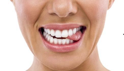 舌头痛吃瓜视频